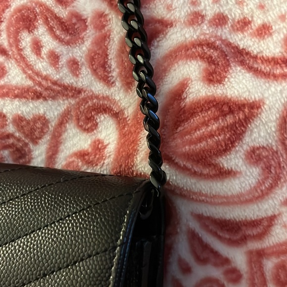 YSL Monogram Small Wallet on Chain in Grained Leather - Picture 8 of 9